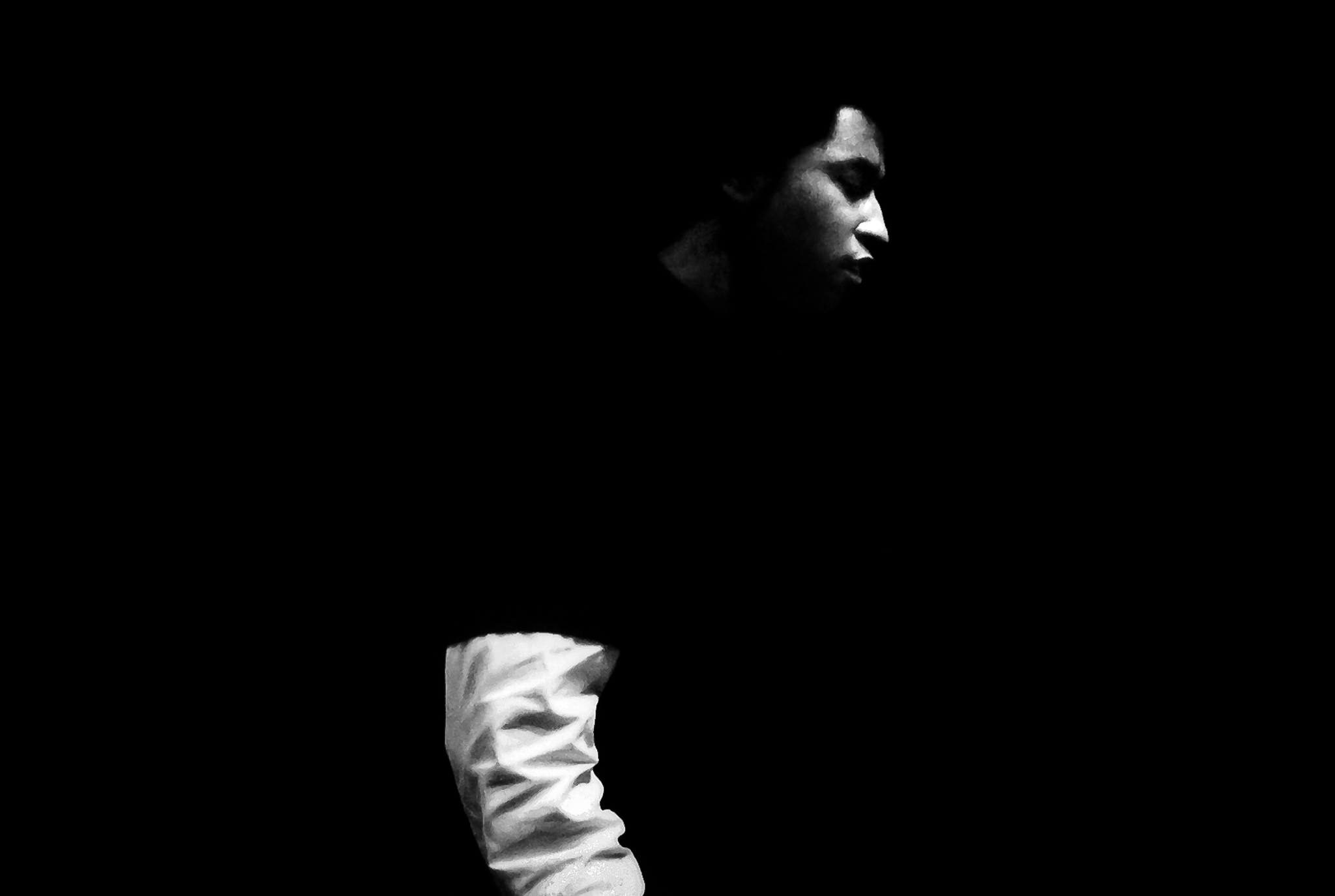 BabyFace in dark room